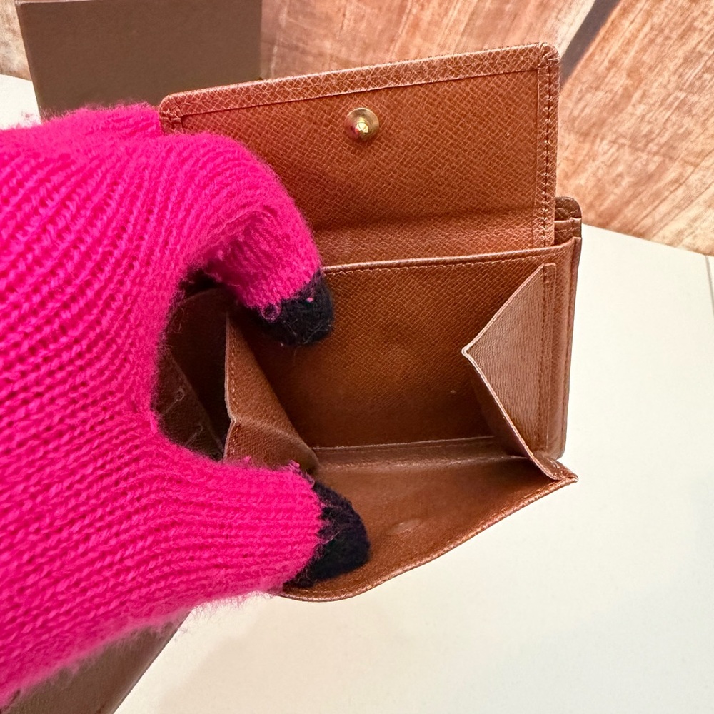 Louis Vuitton Brown Monogram Wallet - Picture 4 of 16